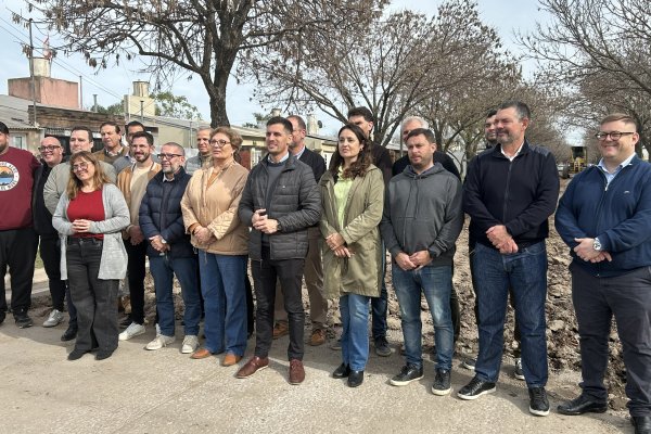 Inici&oacute; el Plan Integral de Pavimentaci&oacute;n en barrio Mora