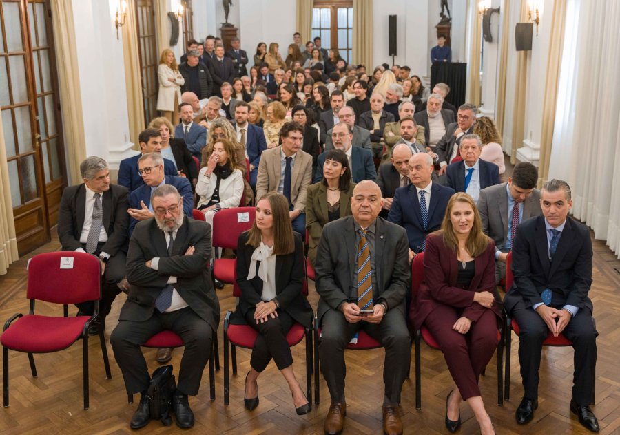 El acto se realiz&oacute; este martes 28 de julio, a las 10:30, en el Sal&oacute;n de Actos de la Corte Suprema de Justicia, sito en San Jer&oacute;nimo 1551, 1.&ordm; piso, de la ciudad de Santa Fe. (FOTO PODER JUDICIAL SFE)